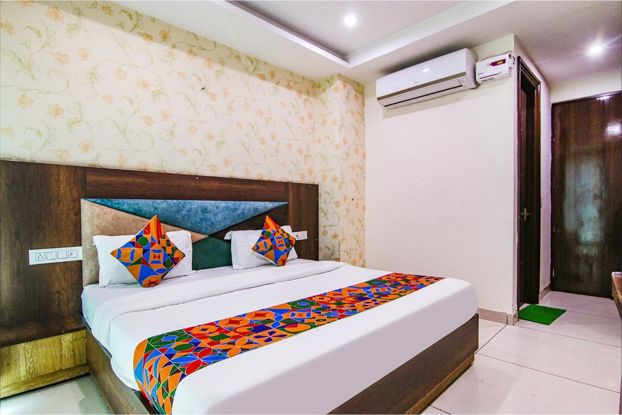 Fabhotel Lime Wood Mohali Екстер'єр фото