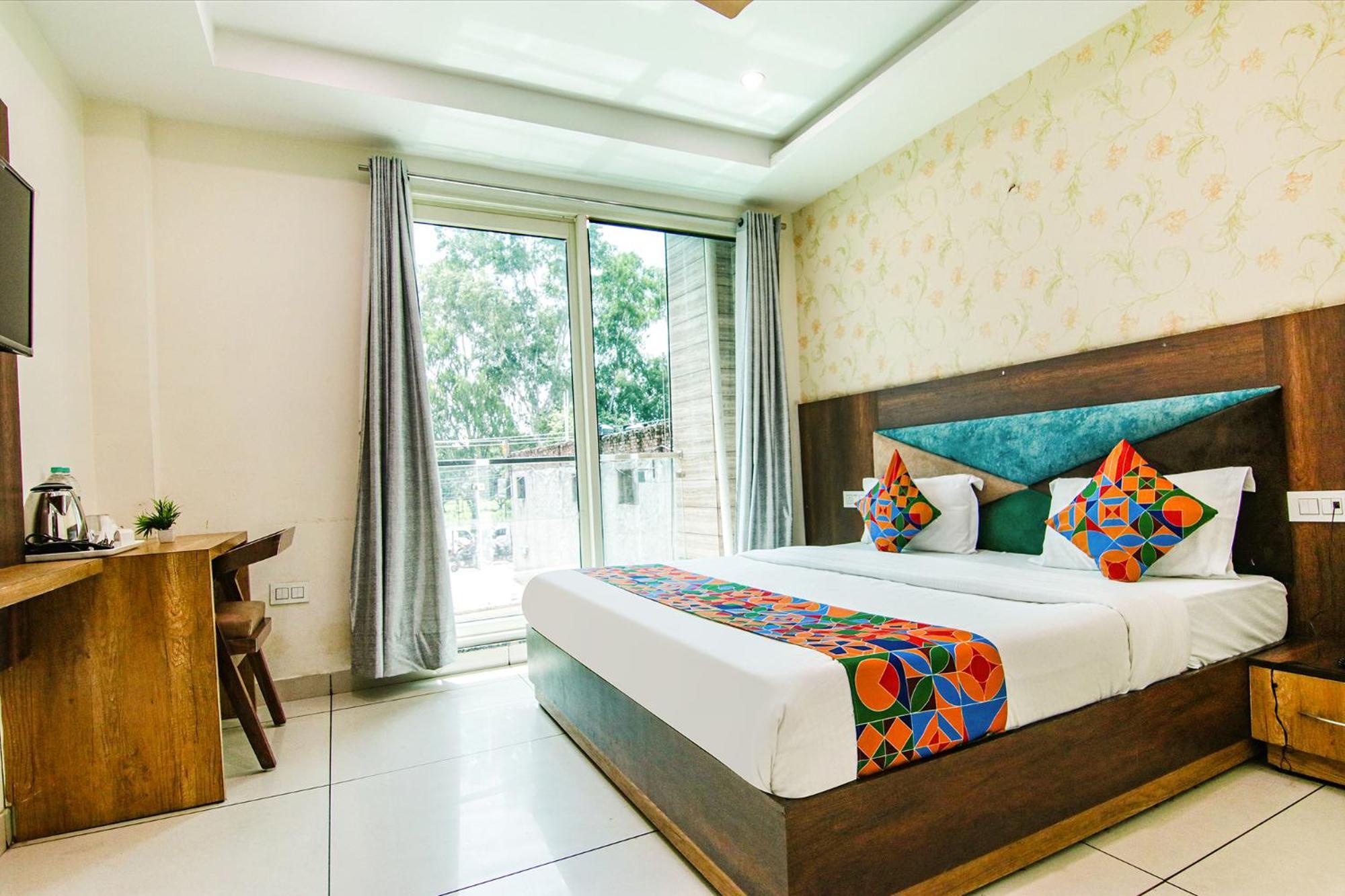 Fabhotel Lime Wood Mohali Екстер'єр фото