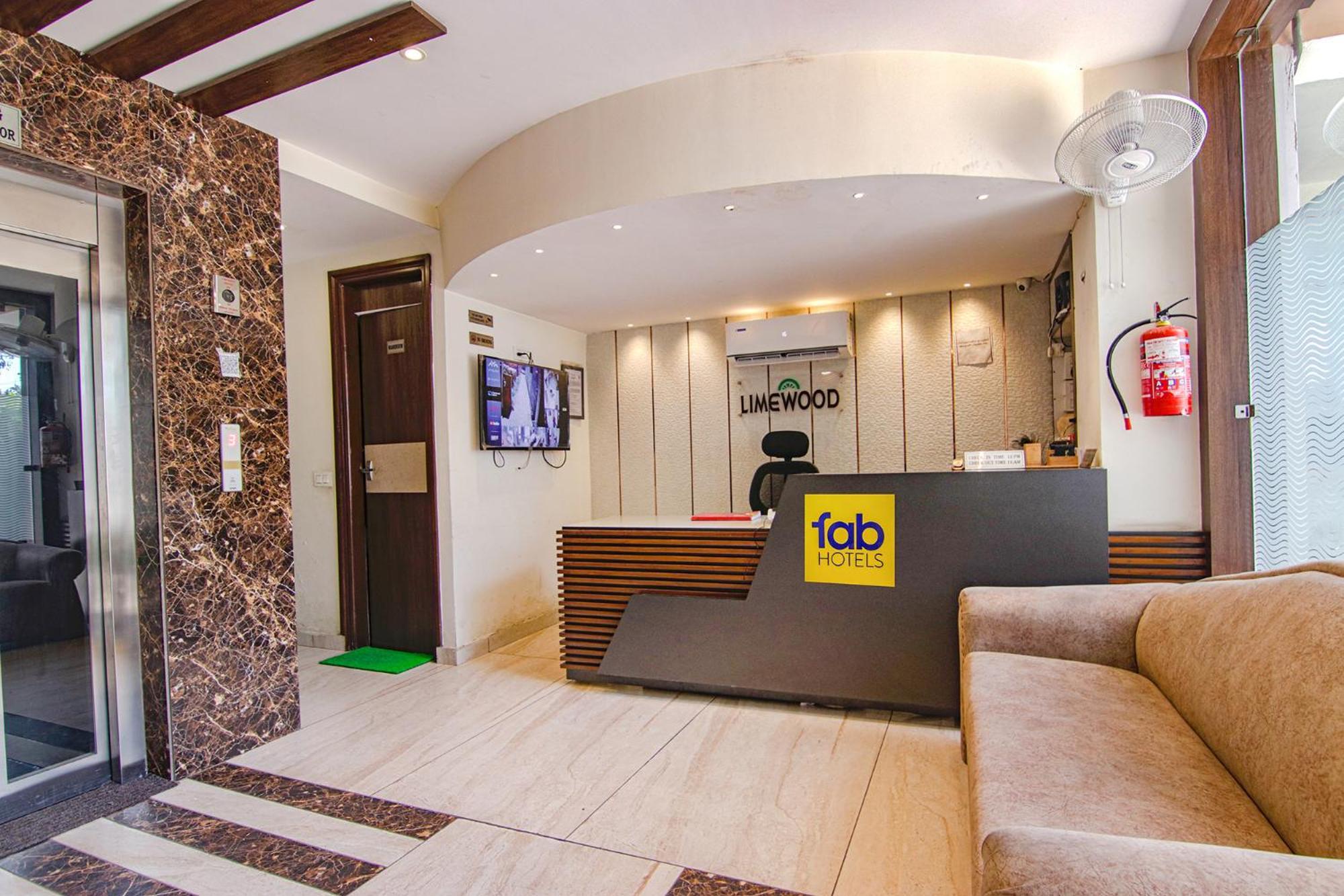 Fabhotel Lime Wood Mohali Екстер'єр фото